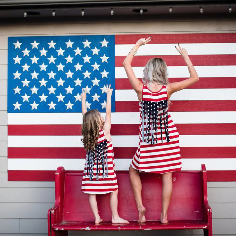 

Mom and Daughter Matching Clothes Girl Fashion Dress Striped Sleeveless Dress Family Outfit Matching Clothes for Women 2020