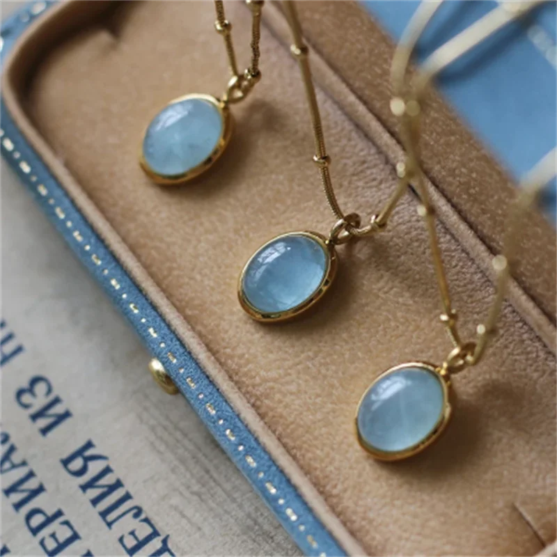 

Sea Blue Stone Pendant Necklace for Women Clavicle Chain Necklace Trend Jewelry wholesale