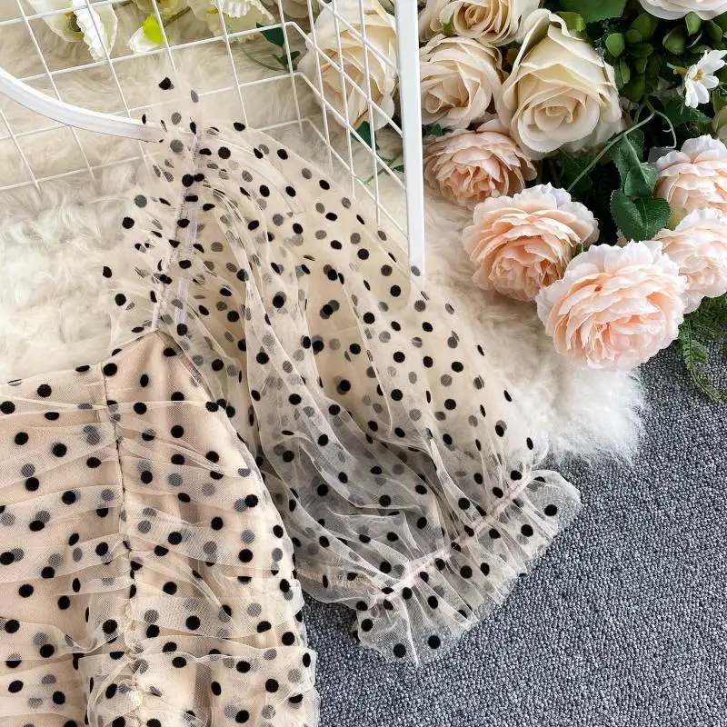 Женская блузка в горошек короткая сетчатая рубашка с квадратным вырезом и