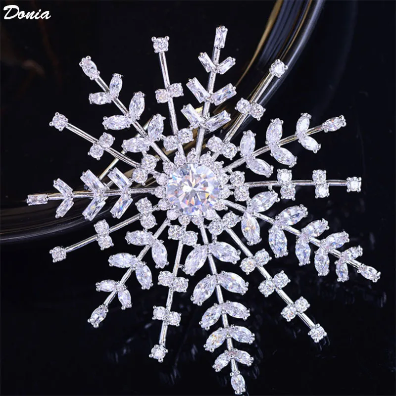 

Donia Jewelry Upscale new exaggerated snowflake brooch fashion luxury AAA zircon pin creative coat accessories corsage women