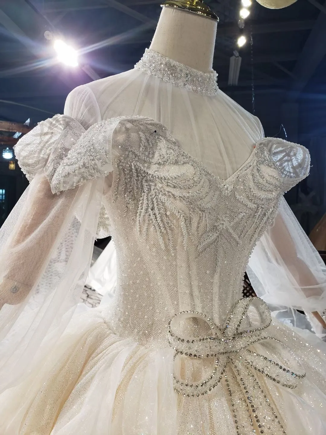 

Luxury Full Pearl Flower Beaded Ball Gown Wedding Dress 2021 Vintage Long Sleeves High Neck Plus Size Bridal Gown