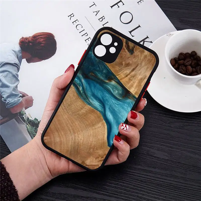 

Traveler Protective Wood Resin art Phone Case Transparent Matte for iPhone 7 8 11 12 s mini pro X XS XR MAX Plus cover funda