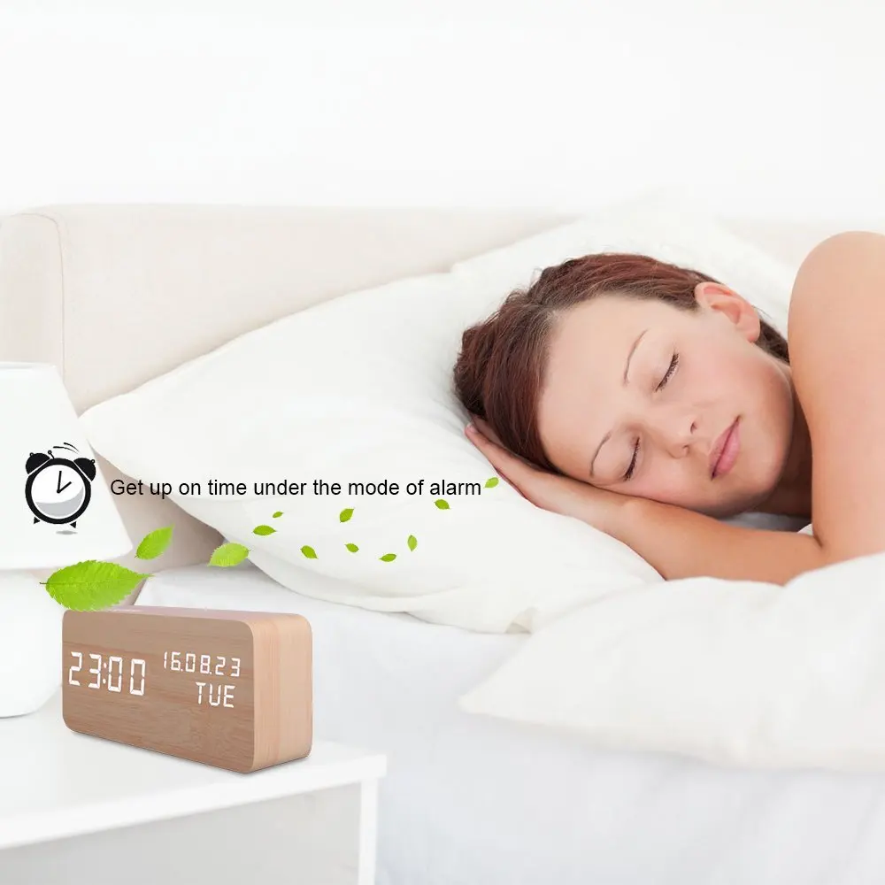 Электронные настольные часы Голосовое управление СВЕТОДИОДНЫЙ деревянный куб