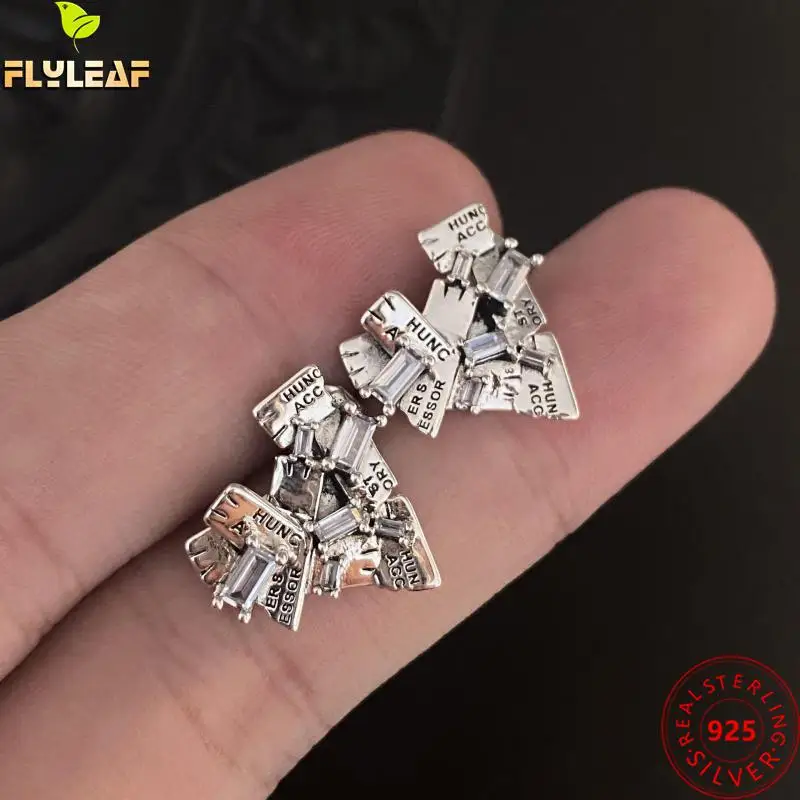 

Женские серьги-гвоздики из серебра 925 пробы с цирконом
