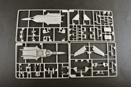 2019 Новый 1:144 весы российского Sokhoi SU-47 беркут Золотой истребитель Eagle Военная