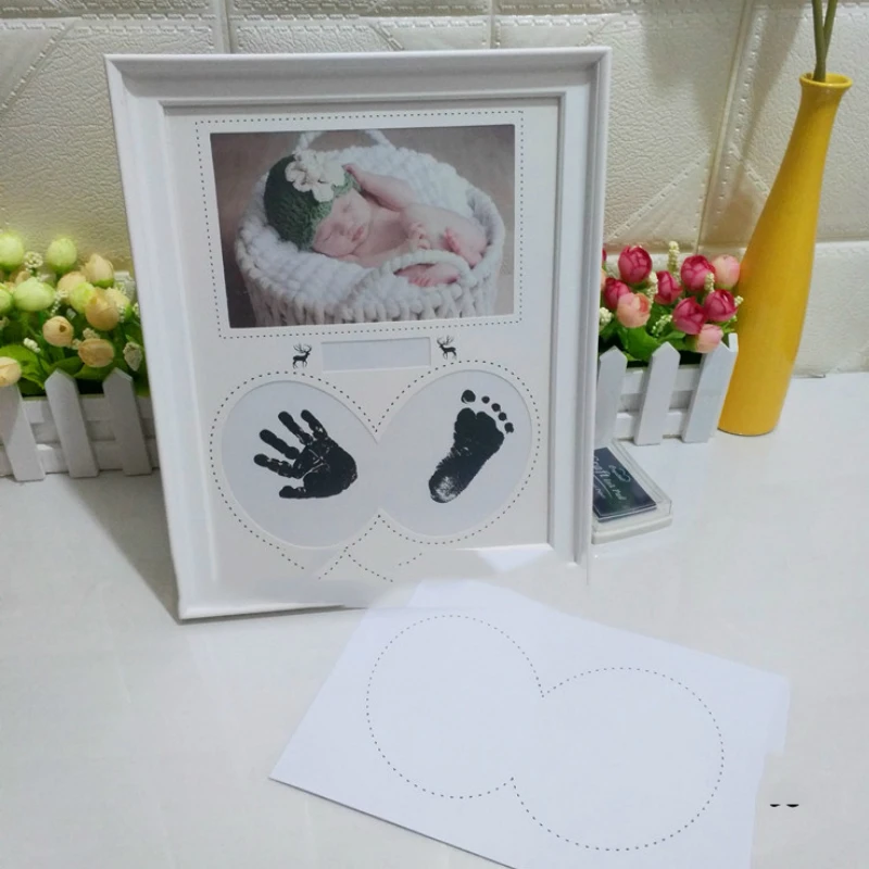 

Пластиковая рамка для фотографий «рука и след ребенка»