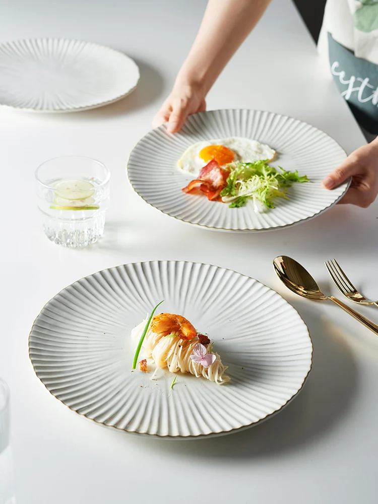 

Modern Nordic Dinner Plates Flower Shaped White Dessert Dishes Dinner Plates Home Salad Platos Decorativos Mesa Plate BF50DP