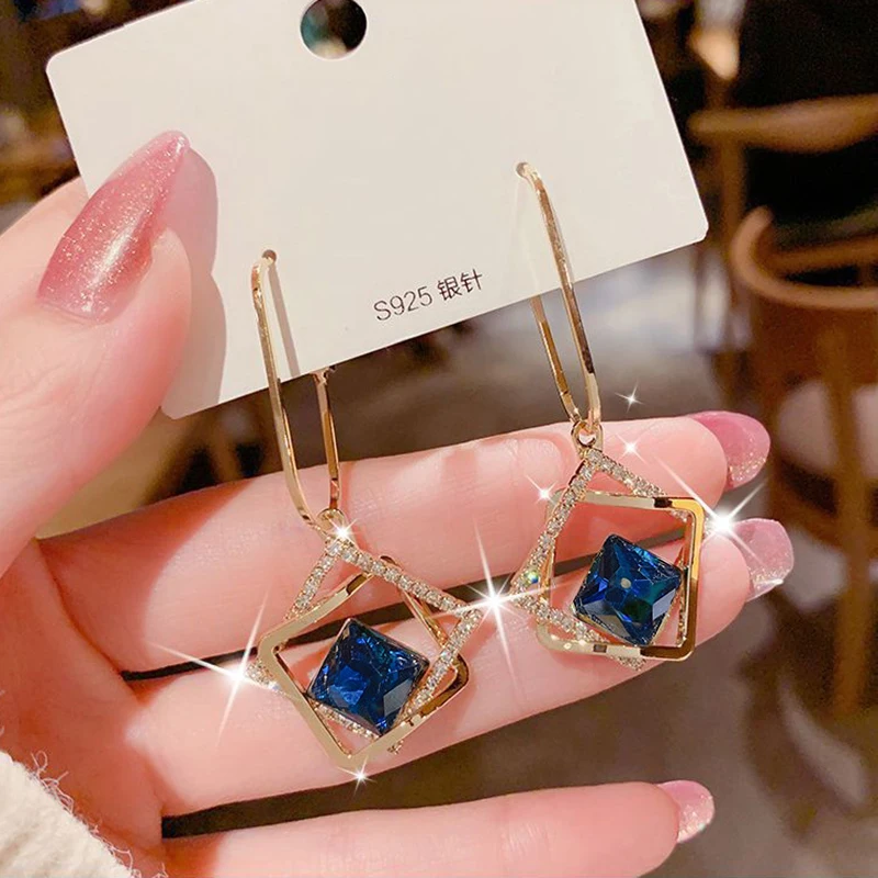 

2022 корейский Серебряный модные большие увеличенные серьги для женщин