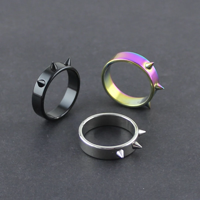 

Titanium Steel Thorn Rings Spiked Rivet Cone Self-defense Barbed Nail Anti-Wolf Head Ring For Men Women Punk Sty