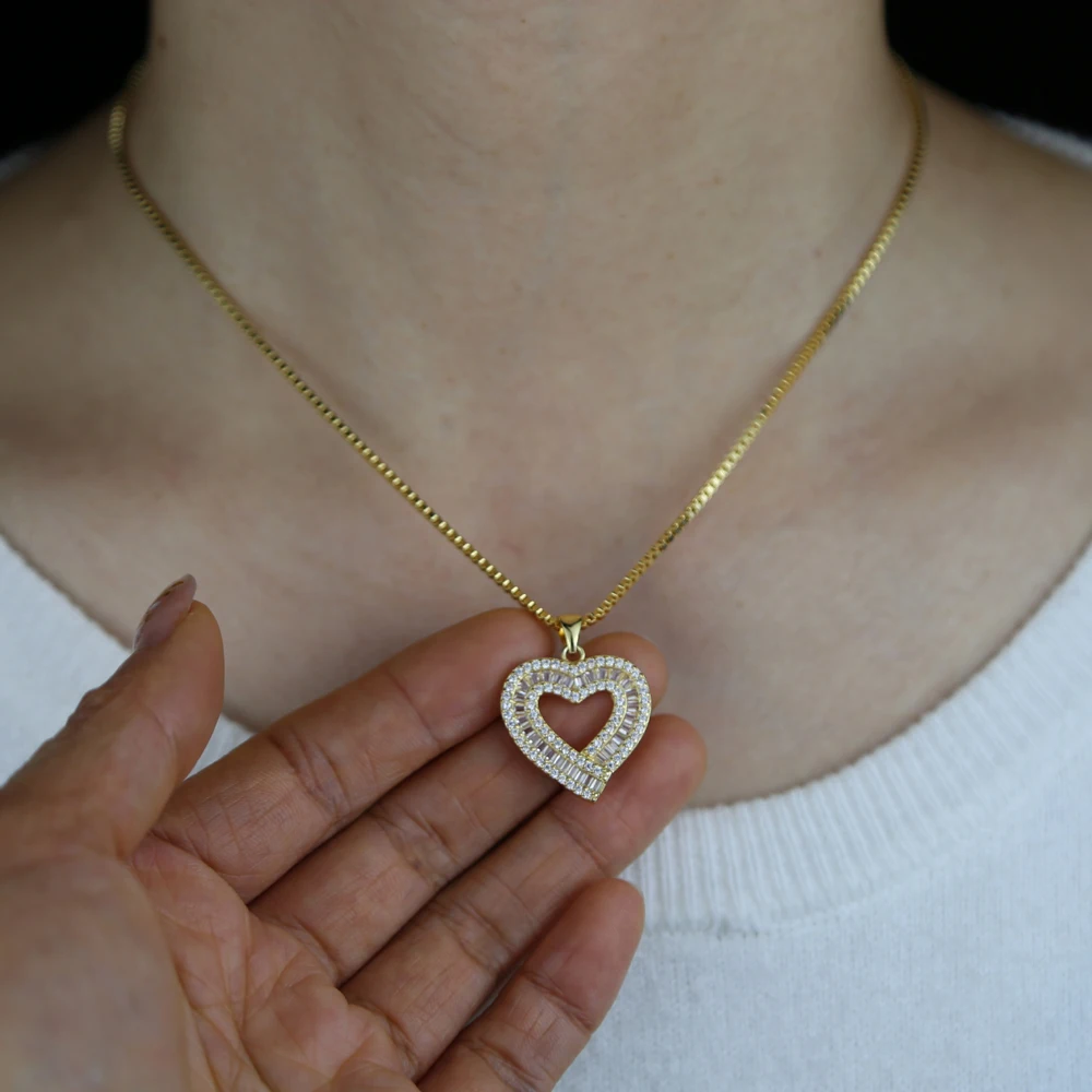 Подарок на день матери цепочка в коробке 41 + 10 см микро-ПАВЕ багет кулон форме