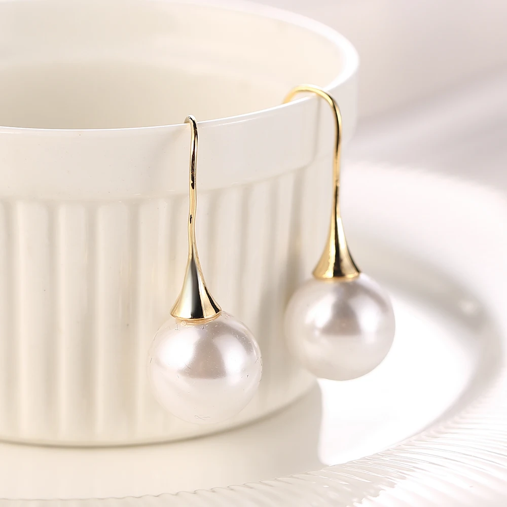 

WYBU Fashion Ball Red Cherry Drop Earring For Women Round Pearl With Golden Copper Chain Earring Jewelry Gift For Friend