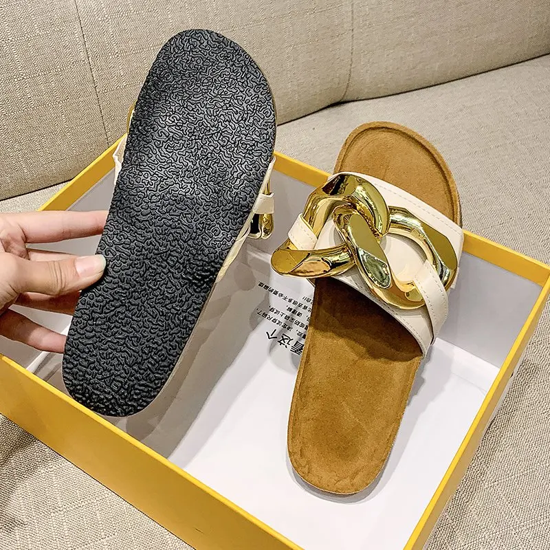 

2021 Women Slipper Fashion Big Gold Chain Sandals Shoes Woman Round Toe Slip on Mules Flat Heel Casual Slides Flip Flops