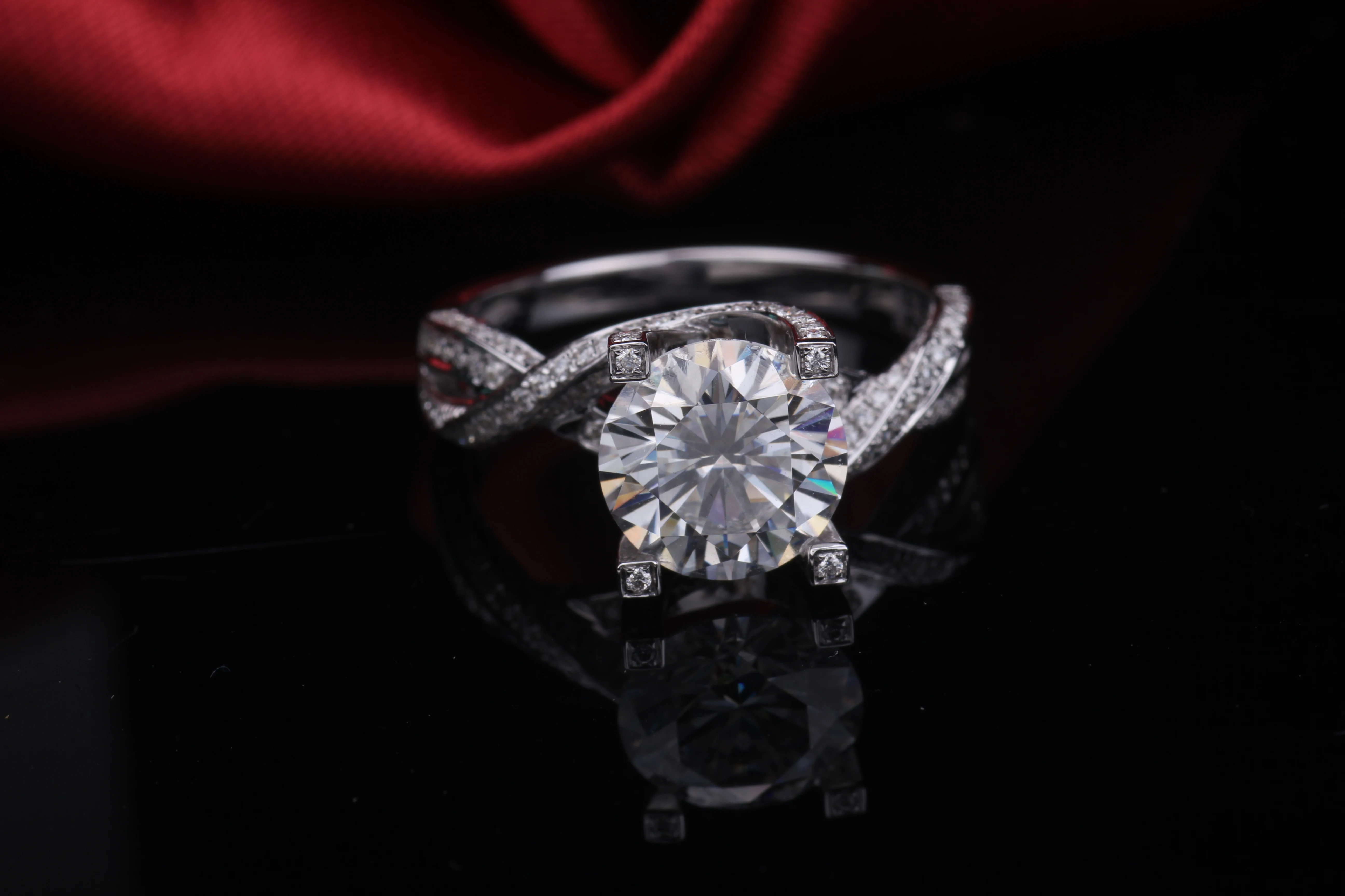 Кольцо с муассанитом Starsgem 18K Круглый бриллиантовый вырез 18 К цвет EF 2 карата