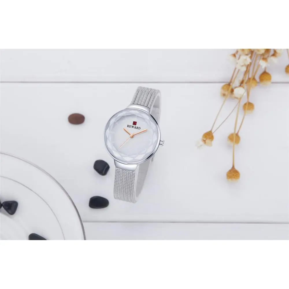 Награда модные спортивные женские часы Простые аналоговые кварцевые из