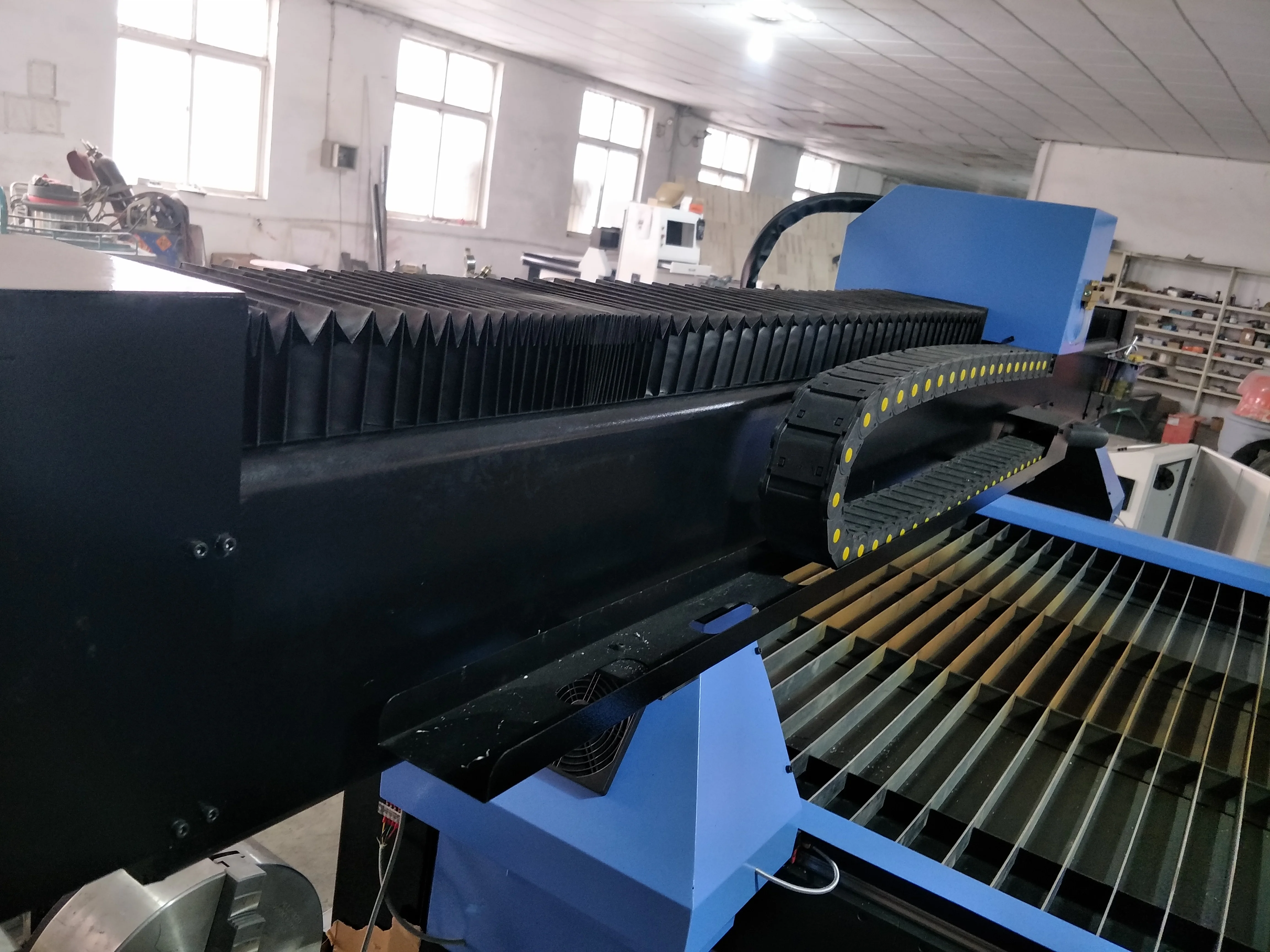 Сертификат CE ISO 1325 1530 1540 1560 cnc плазменный с буровой головкой роторное устройство