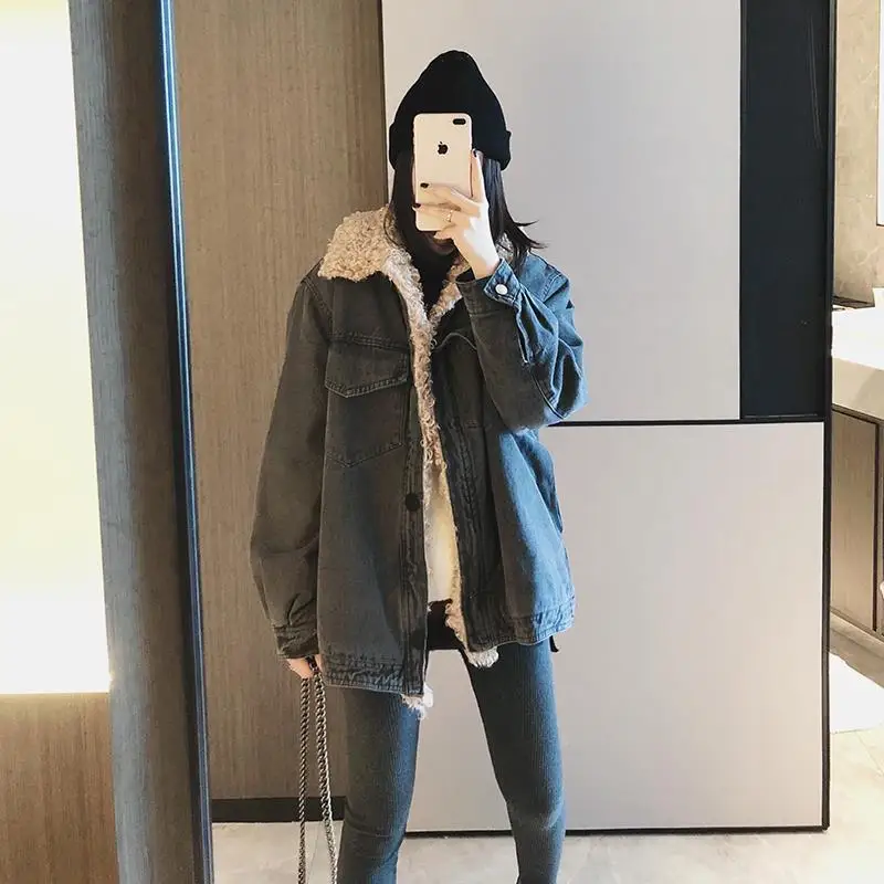 

New denim coat for female students in winter of 2019