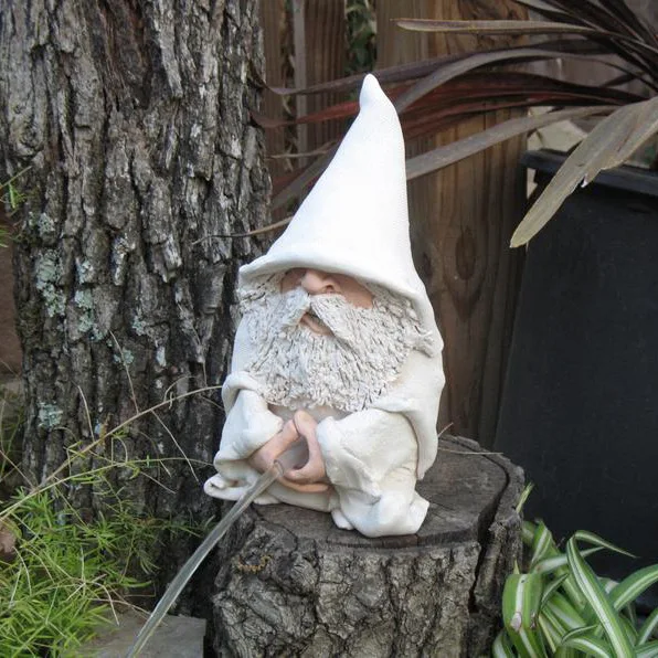 

Funny Smoking Dwarf Garden Gnomes Figurines Resin Crafts Outdoor Lawn Ornaments Resin Crafts Yard Decoration Naughty Figurines