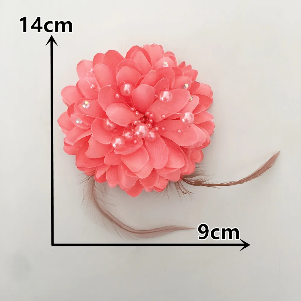 

Искусственные цветы войлочные венок