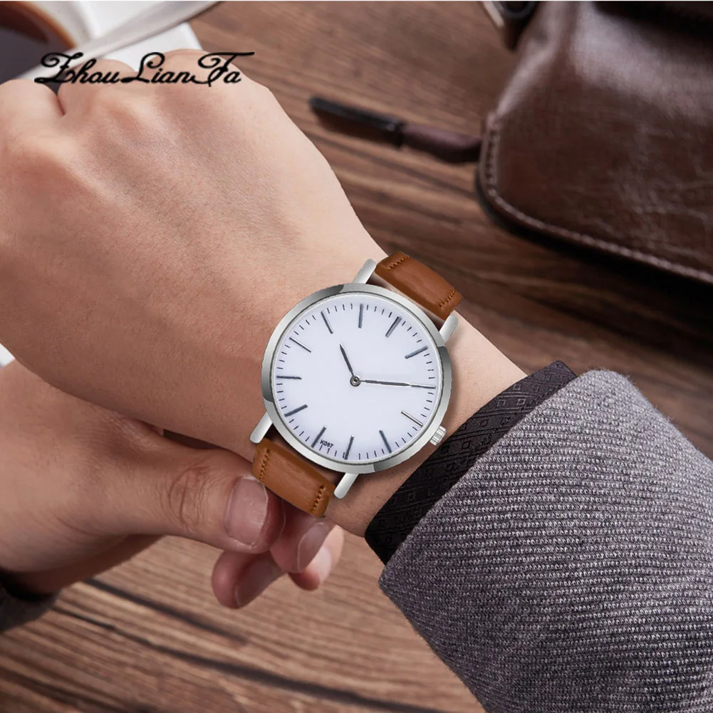 

Newly Men Casual Analog Quartz Wristwatch Round Dial with Leather Strap m99