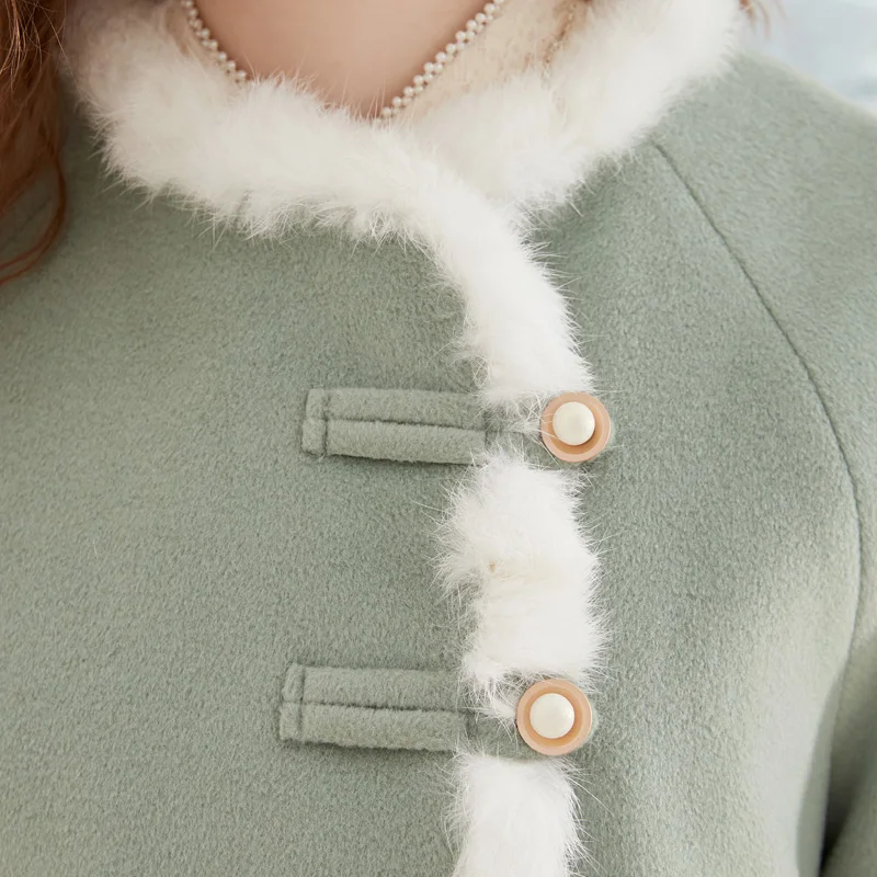 Женское шерстяное пальто средней длины ARTKA белое длинное с кроличьим мехом