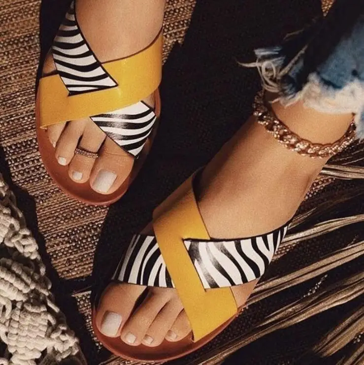 

Женские кожаные Нескользящие шлепанцы, универсальные домашние прочные шлепанцы на плоской подошве, весна/лето, 2020