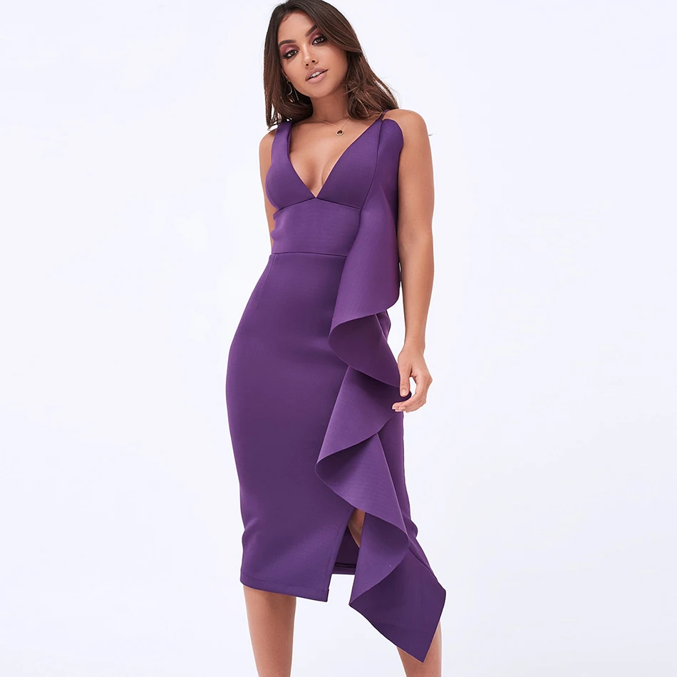 Женское летнее облегающее платье без рукавов розовое или белое с оборками лето