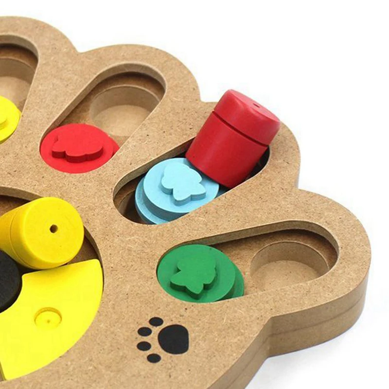 Спрятать и искать пищевую обработанную деревянную лапу питомца головоломки