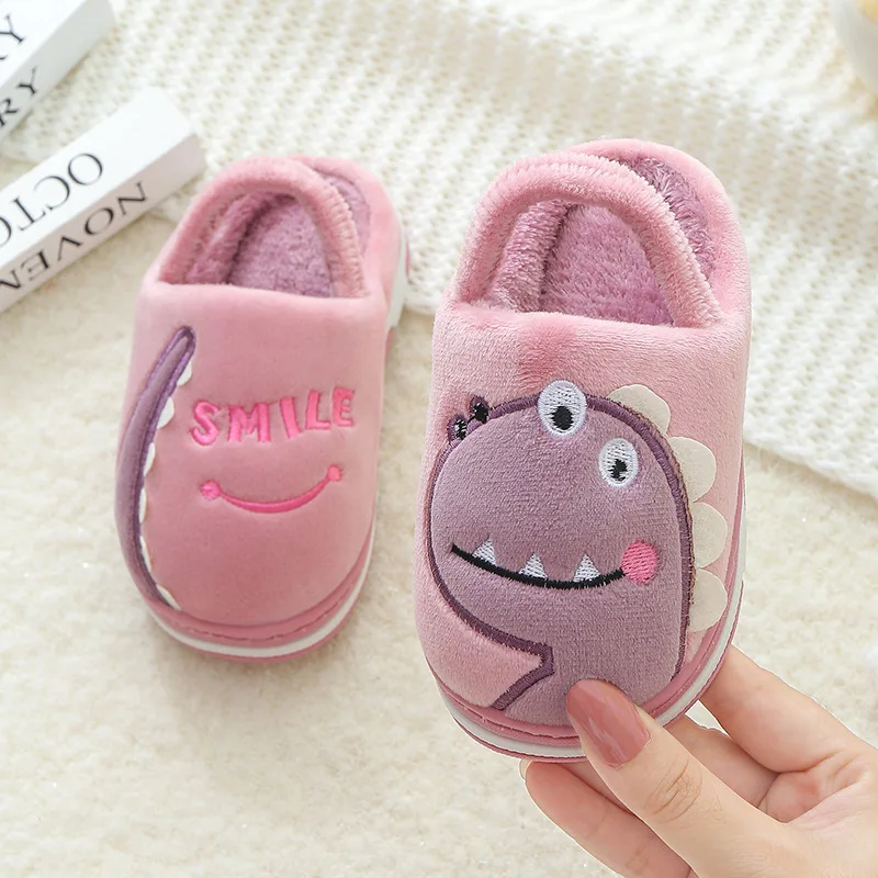 

2021 Winter Children Girls Cartoon Dinosaur Indoor Home Fleece Warm Slippers Boys Kids Casual Non-Slip Cotton Shoes