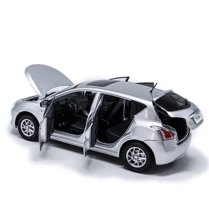 1:18 высокотщательная модель NISSAN TIIDA из сплава статические металлические модели