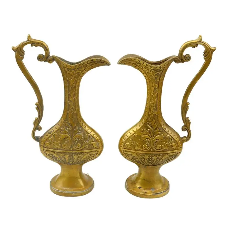 

Antique play antique brass arts and crafts to do the old home decorative ornaments copper hip flask water vase a pair