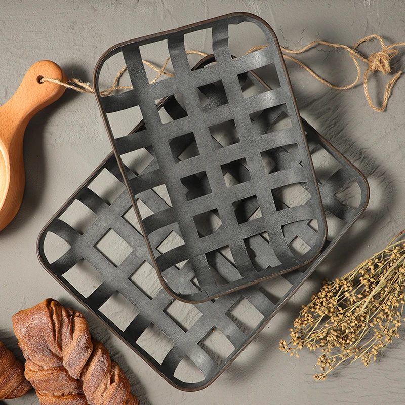 

Античная Ретро металлическая прямоугольная полосатая корзина Ретро железная выпечка высококачественный серый лоток для хранения хлеба Фо...
