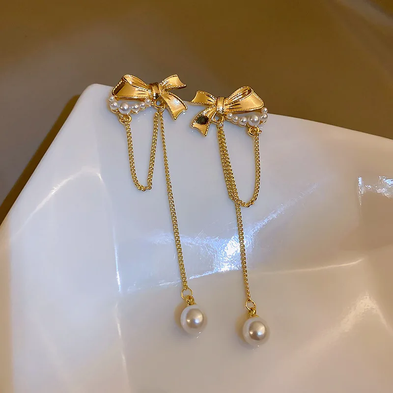 

Autumn Winter Shiny Pendant Long Fairy Pearl Bow Gentle Tassel Ear Studs Earrings for Women Girls