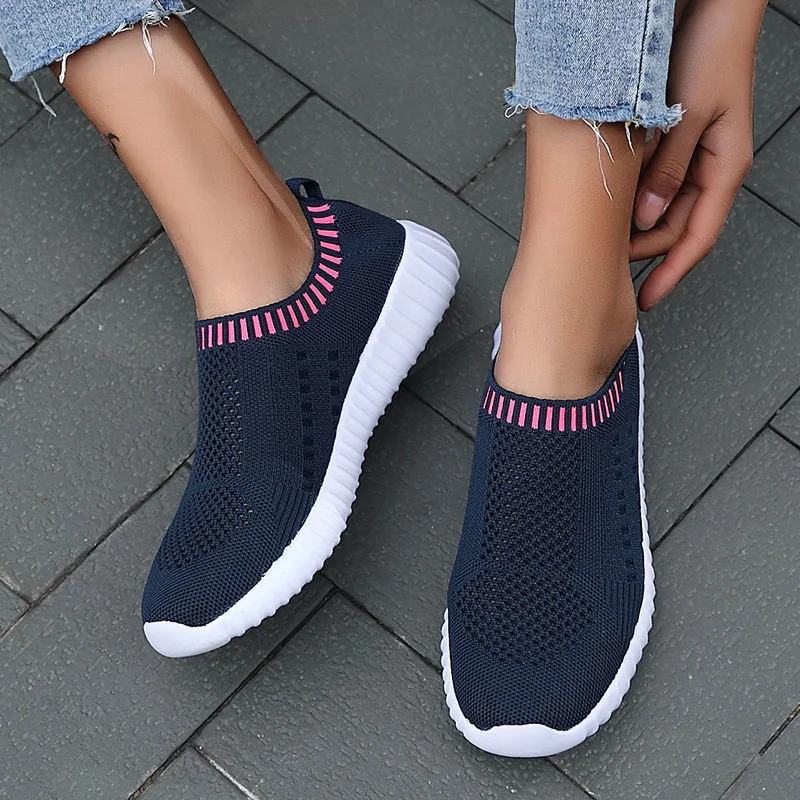 

Large Size Round Toe Lightweight Comfortable Breathable Casual Flat Shoes Women's Sports Shoes Socks Shoes 2022