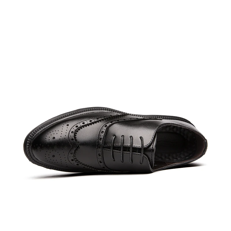 Мужская повседневная обувь Кожаная с перфорацией типа броги модная деловая