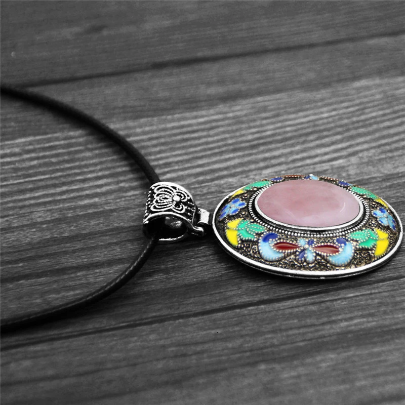 Ожерелье-цепочка женское овальное из натурального камня |