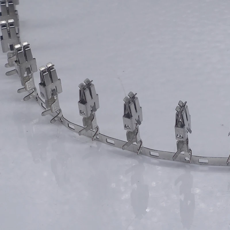 Обжимные клеммы предохранителя 100 шт./лот (штифты) для ремонта провода 1 5 907 мм2 Audi VW Skoda VAG N 327 03 000979227E|Кабели и