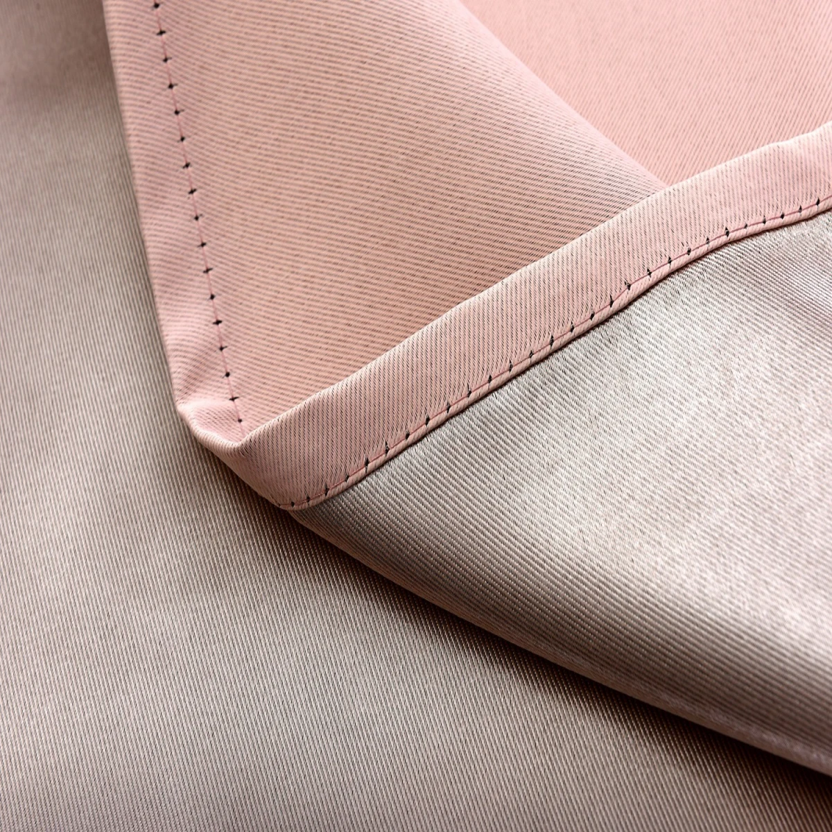 Современные затемняющие шторы для гостиной спальни на окна однотонные занавески