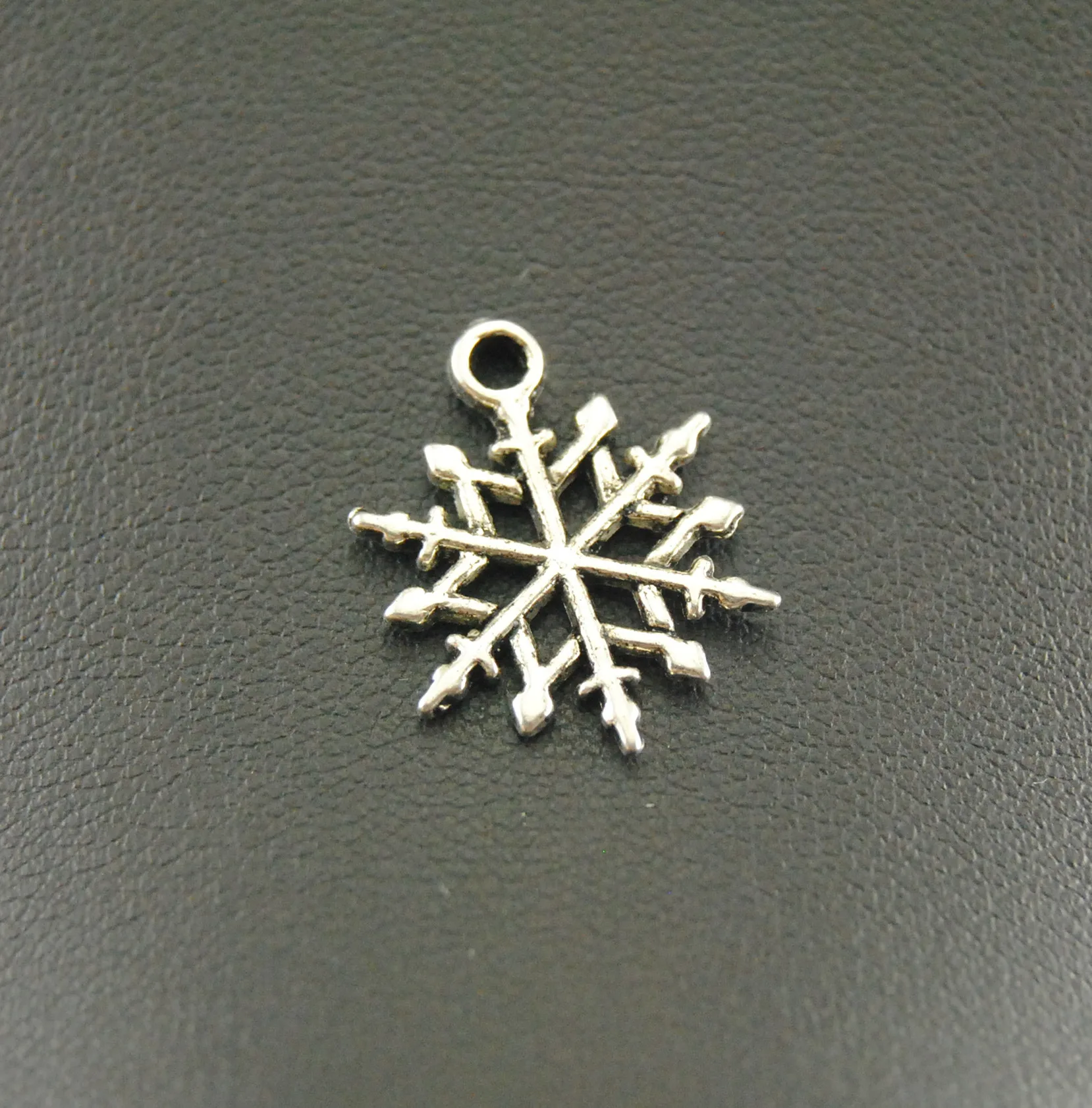 

30 шт., серебряные подвески