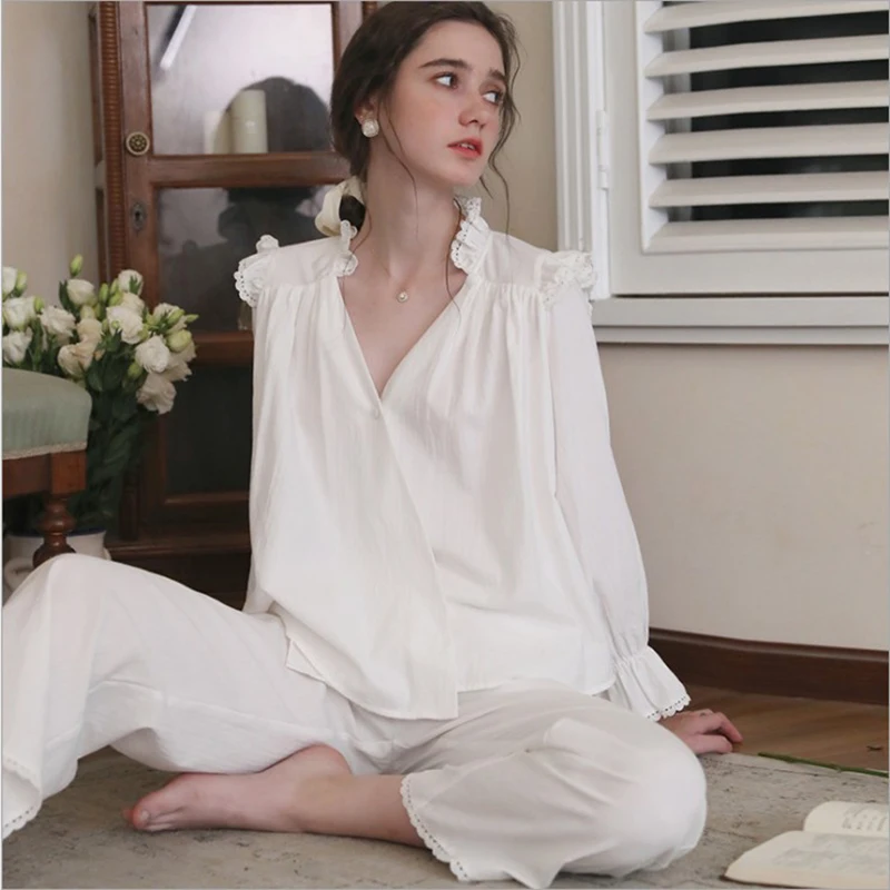 

Spring Sexy V-Neck Pure Cotton Pajamas White Full Sleeves Princess Vintage Sleepwear Simple Sleep Shirt Home Wear For Women New