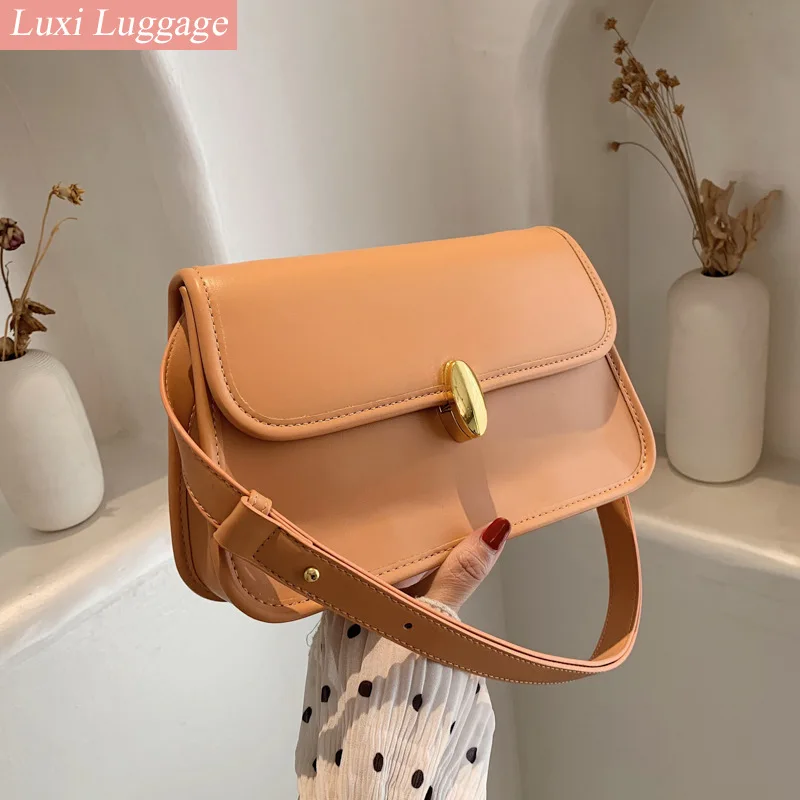 

Женская маленькая квадратная сумка из ПУ кожи, новая Корейская модель 2021, сумка-конверт, модная сумка через плечо для женщин