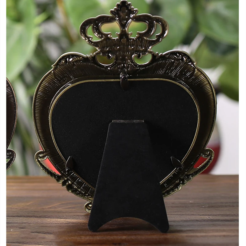 

Heart Shaped Metal Photo Frame Crown Creative Diamond Decoration Children Photo Frame European Retro Marble Portrait Framed