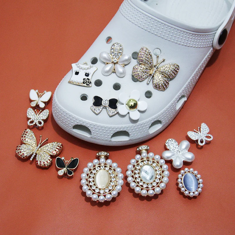 

Brand Shoes Charms Designer Gem Croc Bling Rhinestone JIBZ Girl Gift For Clog Decaration Metal Love Butterfly Accessories