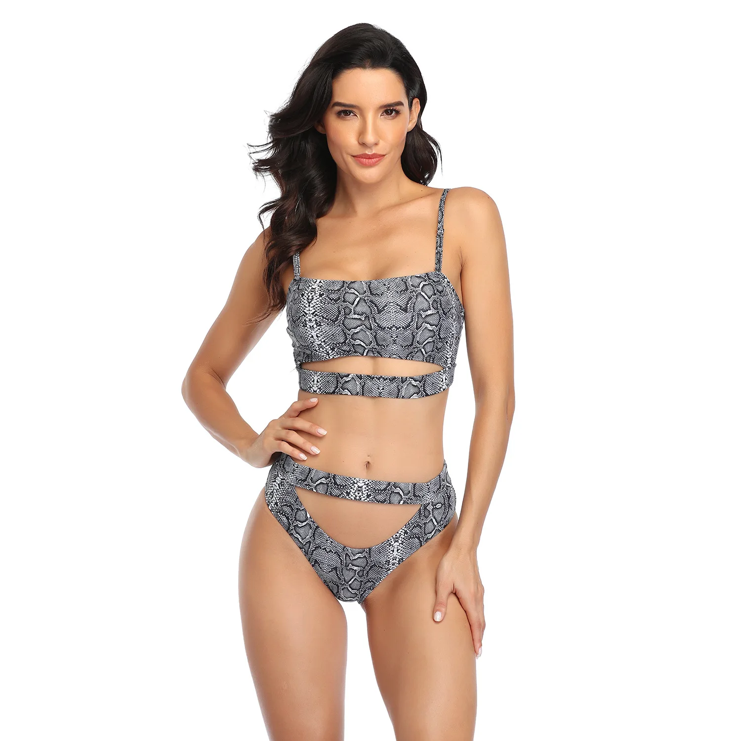 

Sportswear & Accessories