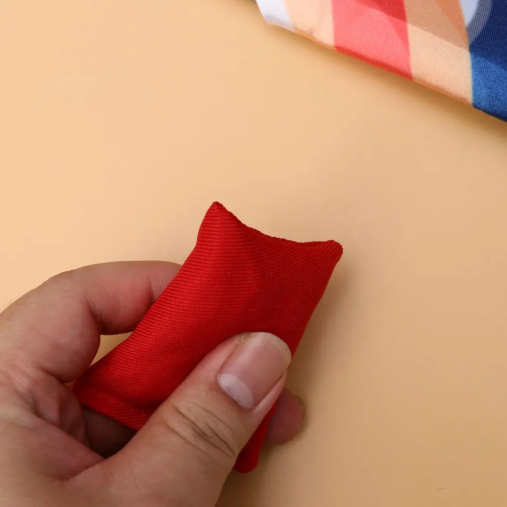 

Sandbag Game Flags Circus Group Sandbag Game Flags Clown Throwing Hanging Flags Funny Outdoor Throwing Game with 3pcs