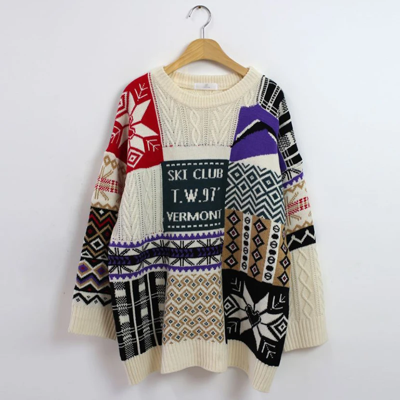 

2021 new sweater factory produces cartoon embroidered sweater pullover, customized women's clothing, stitched color pattern swea