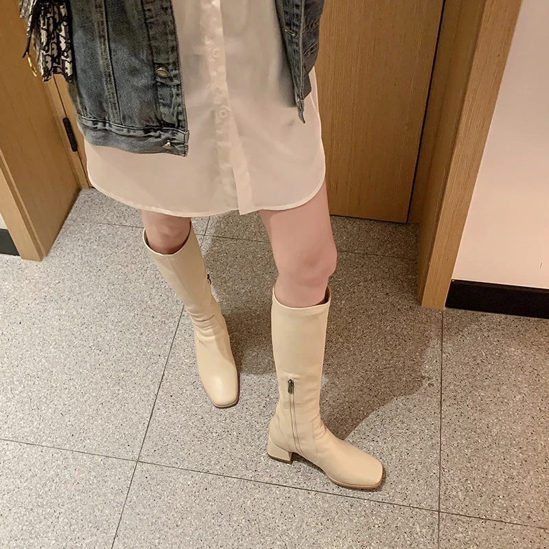 

The first layer of cowhide handmade custom 2021 winter hot style square toe women's boots European style