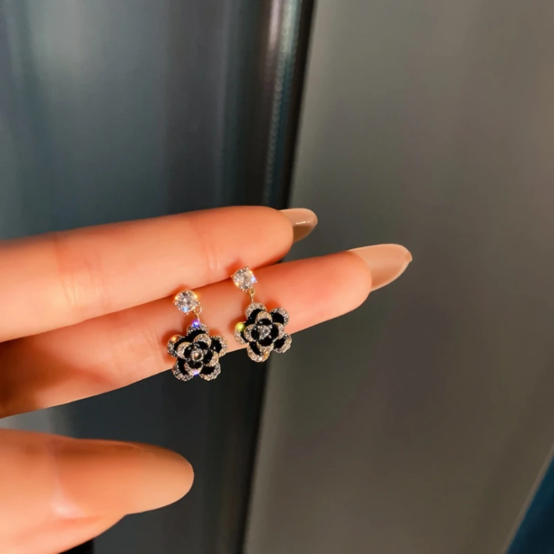 

Summer new personality creative flower pendant earrings luxury fashion prom party earrings for women holiday gifts