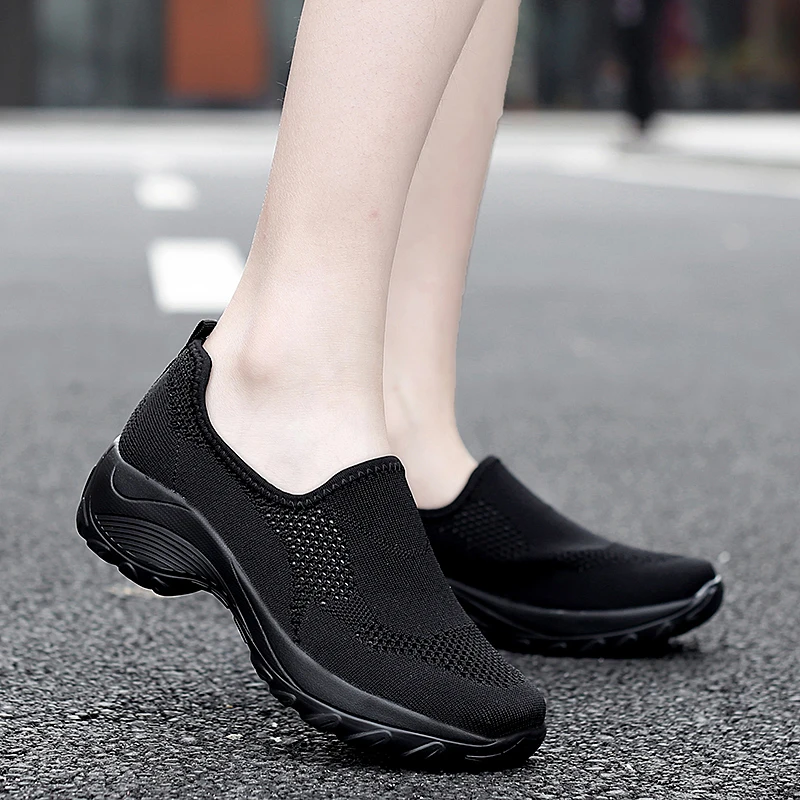 Кроссовки Женская белая Вулканизированная обувь Легкие лоферы без застежки