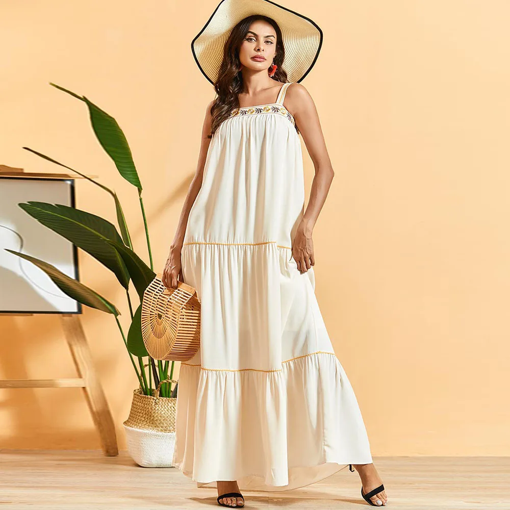 Siskakia белое длинное платье без рукавов на тонких бретельках свободное