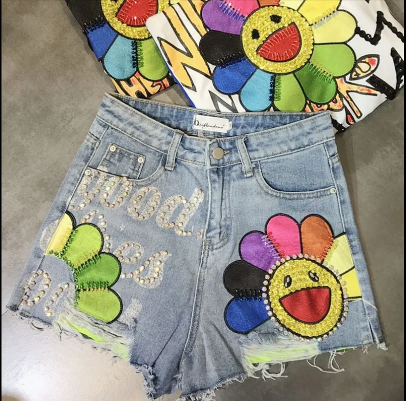 

2021 Summer new heavy industry bead sequins denim shorts women color sun flower high waist wide leg jeans shorts